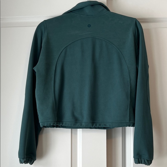 Green Lululemon Women's Pullover - Picture 6 of 7